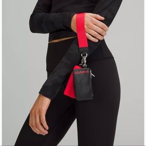 NWT Lululemon Dual Pouch Wristlet
